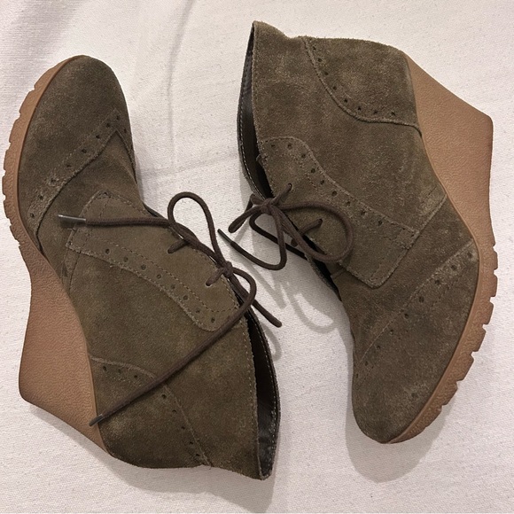 MIA Shoes - Mia Leather Wedge Ankle Booties Raphaella Women's Size 8.5 Lace Up Brown GG379